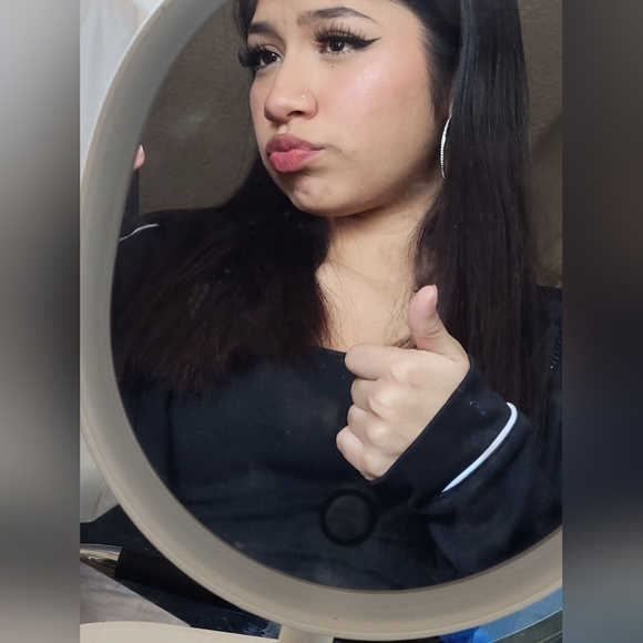 Hi, hello, I'm going to be selling a variety of things on here:) - Picture 8 of 8